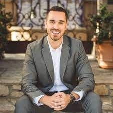Dr. Dan Pallesen