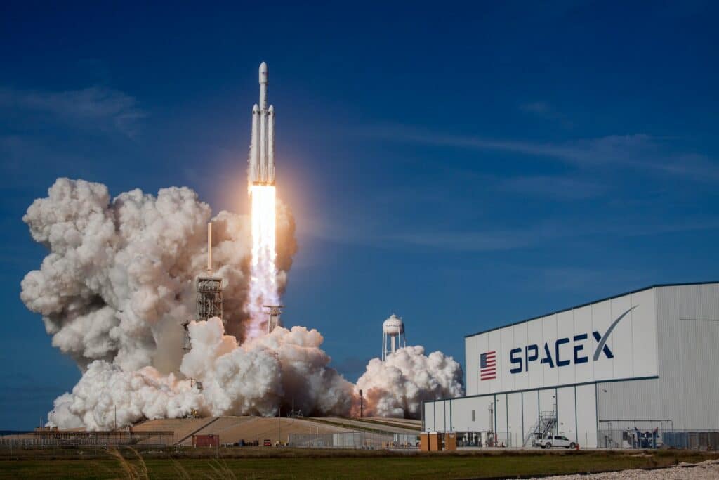 SpaceX launching